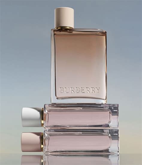 melhor perfume burberry feminino|burberry her eau de toilette.